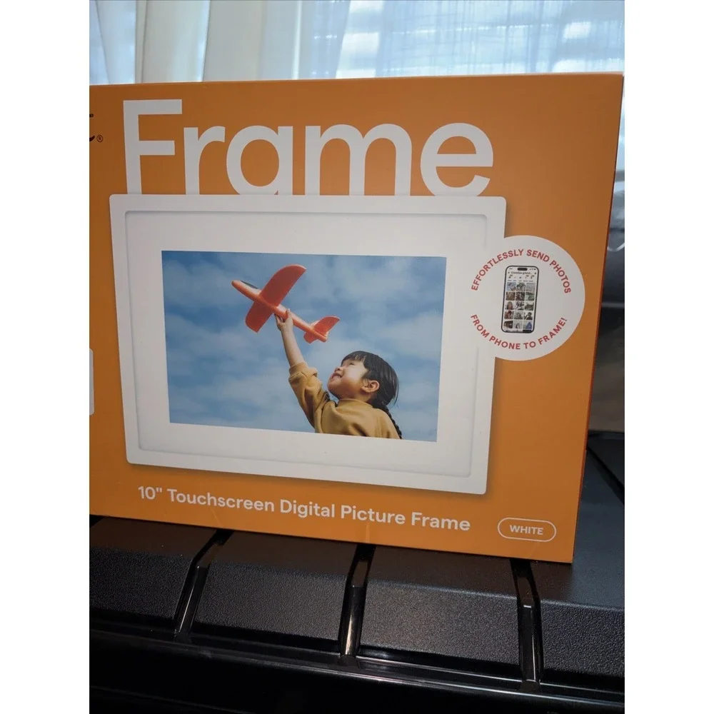 Skylight Frame WHITE 10 inch Wi-Fi Digital‎ Picture Frame NEW FACTORY SEALED